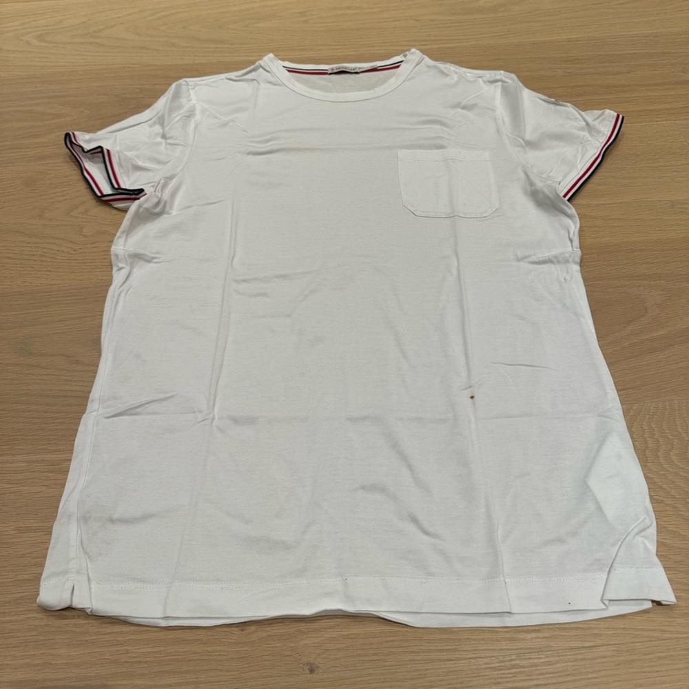 Men’s Monclair tshirt medium - Picture 2 of 8